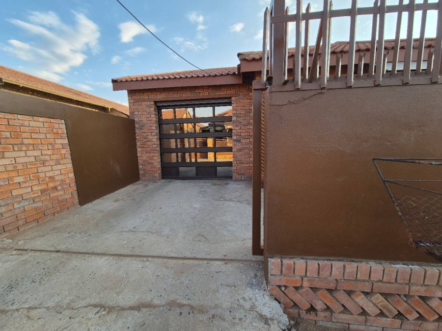3 Bedroom Property for Sale in Grasslands Free State